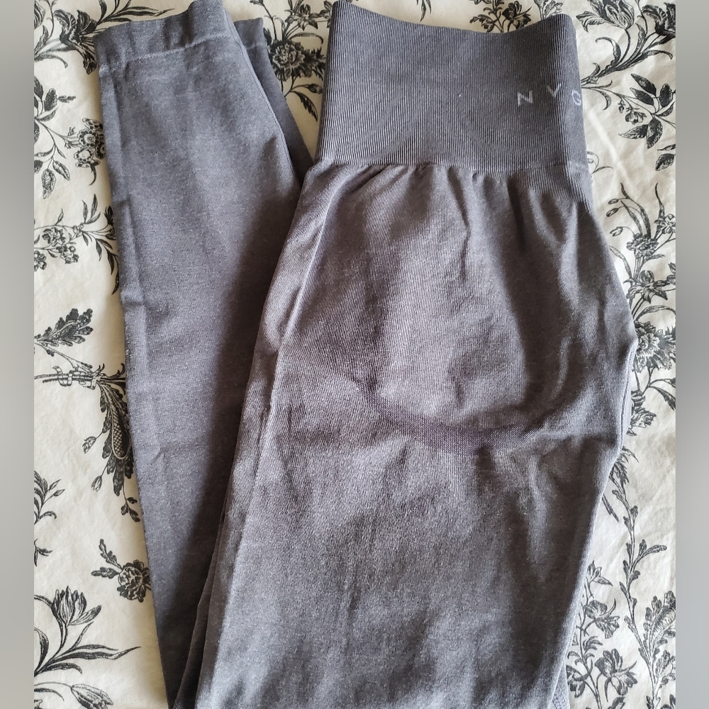 NVGTN leggings